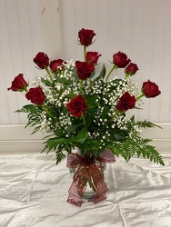 Dozen Long Stem Red Roses From Rogue River Florist, Grant's Pass Flower Delivery
