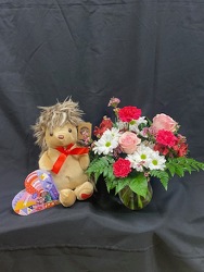 Love's Embrace Bundle From Rogue River Florist, Grant's Pass Flower Delivery